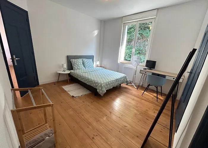 Appartement Confortable De 80M2 Centre Ville De Quimper & Parking Prive